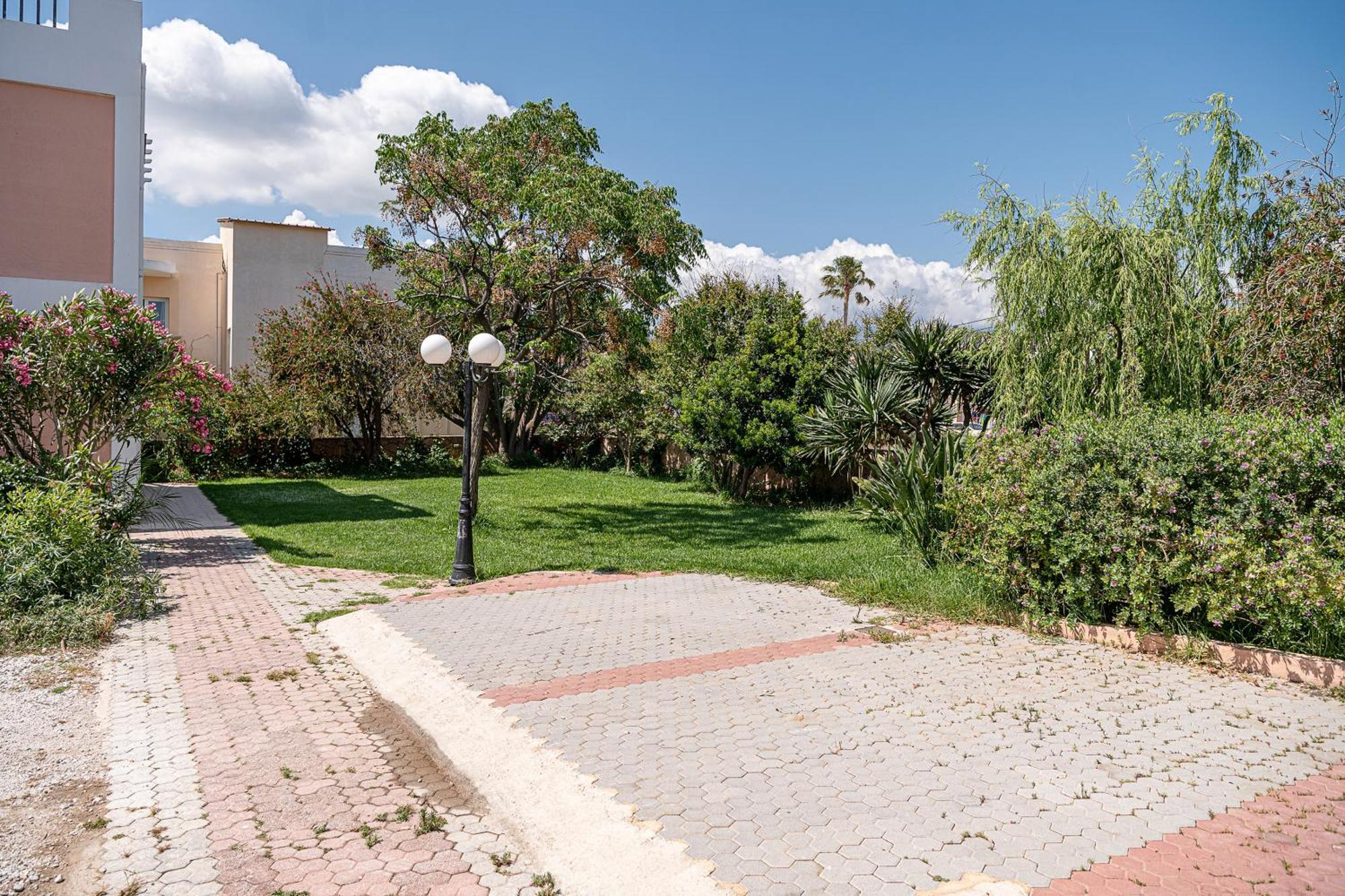 Elena Seafront Luxury Apartments Almyrida  Exterior photo